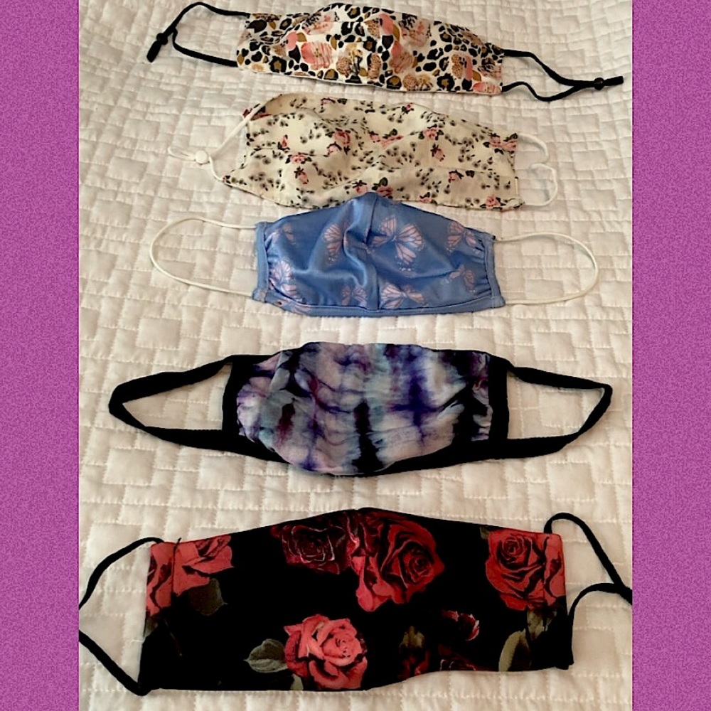 3 for $15 NWOT face masks! 😷